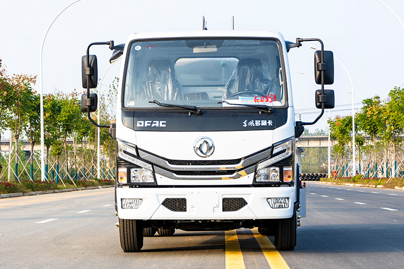東風小多利卡 霧炮車  5.2方