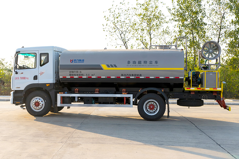 東風(fēng)D9 3950軸距 霧炮車 13方