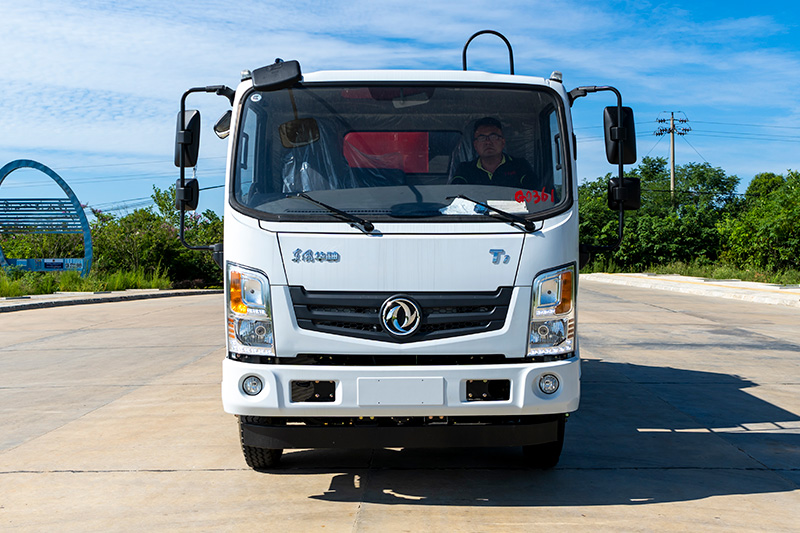 東風(fēng)T1  23款壓縮垃圾車(chē) 10方