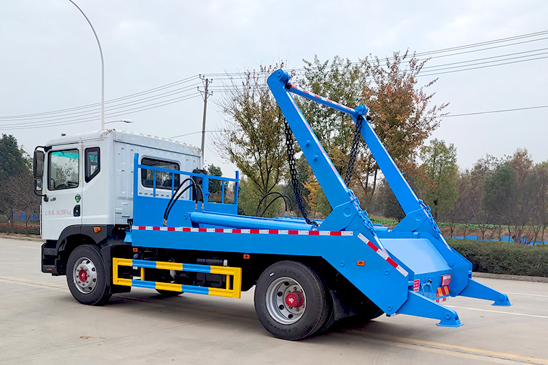 東風(fēng)D9擺臂式垃圾車(chē) 8方 10方垃圾箱
