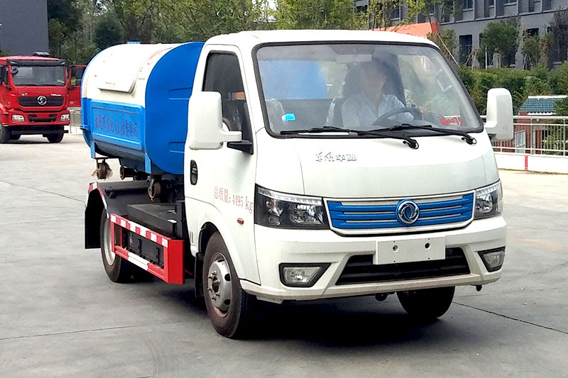 東風(fēng)電動勾臂垃圾車 3方生活垃圾箱