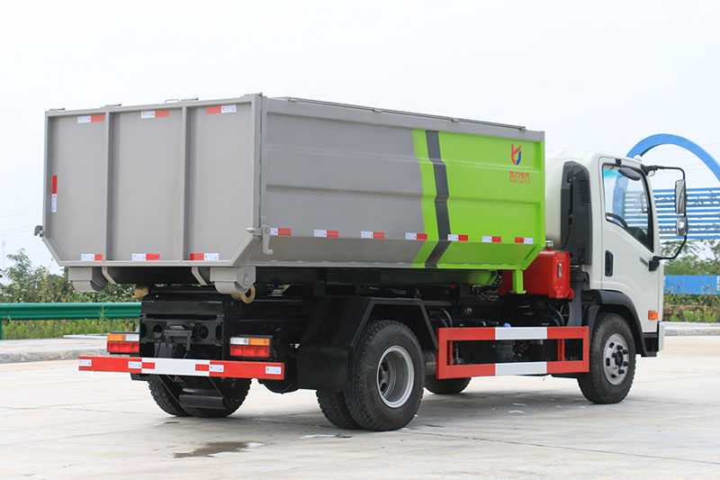 大運(yùn)藍(lán)牌 套臂垃圾車 5方生活垃圾箱 建筑垃圾箱