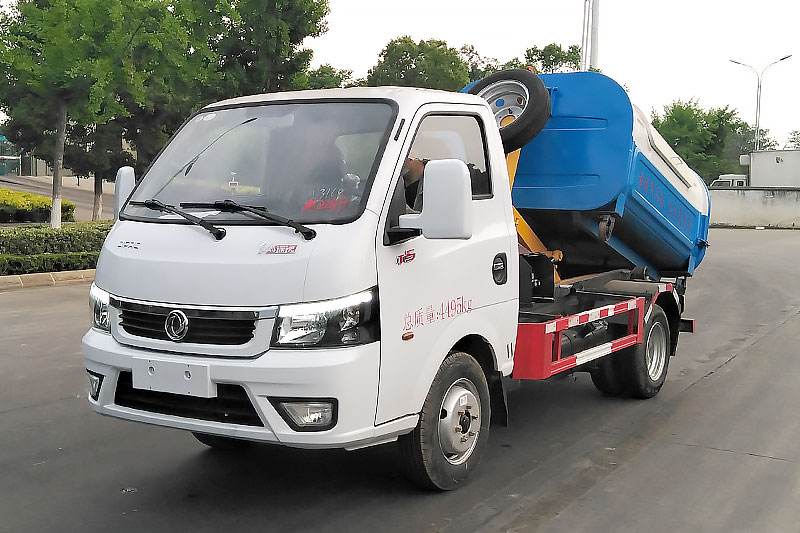 東風途逸勾臂垃圾車 3方生活垃圾箱