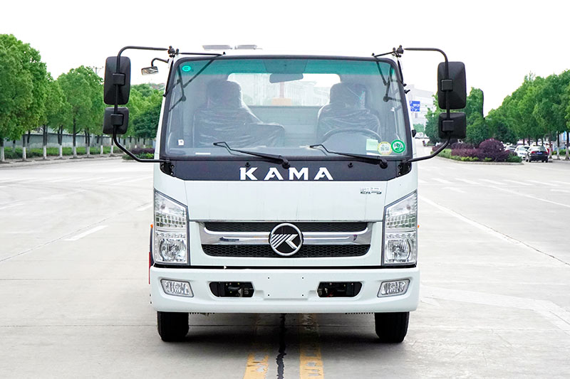 凱馬套臂垃圾車 5方生活垃圾箱
