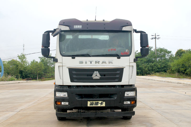 重汽汕德卡后雙橋套臂垃圾車 20方