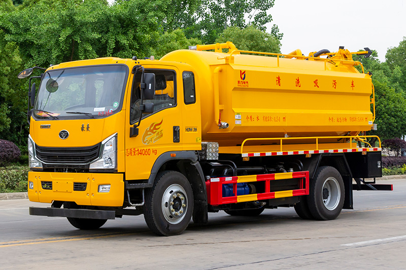 重汽豪曼清洗吸污車（水箱邊掛）4方清水箱9方污水箱