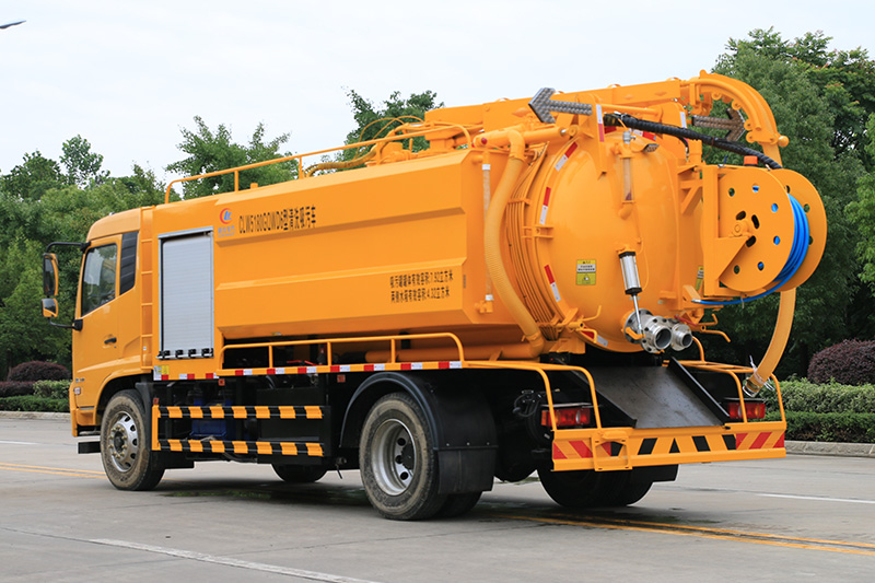東風天錦清洗吸污車(帶旋轉吊桿座）（水箱邊掛）4方清水箱9.2方污水箱