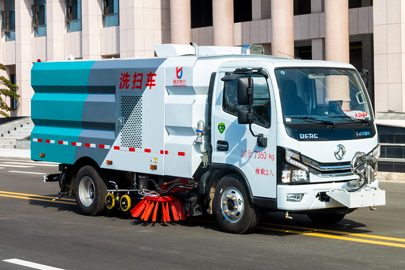 東風小多利卡洗掃車  2.5垃圾箱  3方清水箱