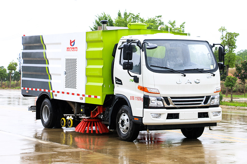 江淮洗掃車  5垃圾箱  4方清水箱